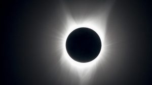Solar Eclipse: Moon hiding the Sun