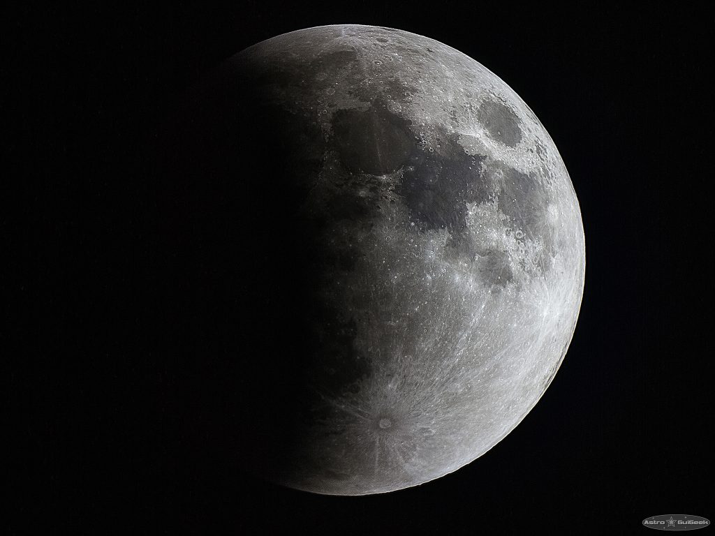 Eclipse de lune partielle